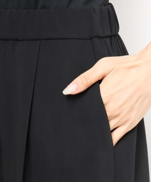 MICHEL KLEIN（ミッシェル・クラン）の「[セットアップ対応]センタープレスワイドパンツ（その他パンツ・レディース・ブラック・38）」の15枚目の写真