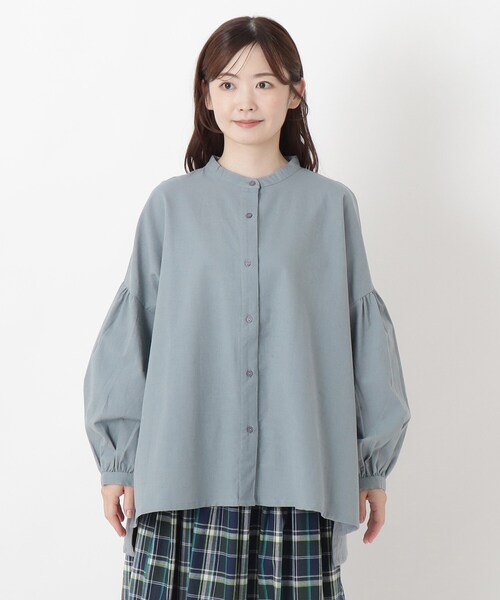 one'sterrace(ワンズテラス)の「綿麻 バンドカラー ボリューム袖ブラウス(シャツ/ブラウス・レディース・ブラック系8/ブラウン系8/ブルー系その他7・02)」の4枚目の写真