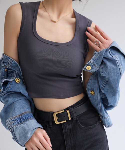 JOCOSA(ジョコサ)の「スクエアネック タンクトップ クロップド丈(タンクトップ・レディース・ダークグレー/グレー/グリーン/ブラウン/カーキ/ホワイト/ブラック・S/M/L)」の4枚目の写真