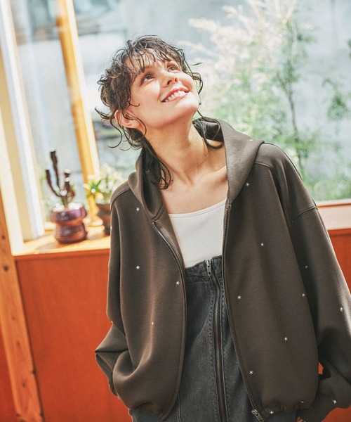 niko and...（ニコアンド）の「エアバルーンダブルZIPパーカー（パーカー・レディース・ブラウン/スモーク/チャコール/グレー・LARGE/MEDIUM）」の22枚目の写真