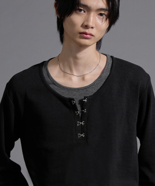 Loose/ルース(ルース)の「フックレイヤードサーマルヘンリーネックロンT(Tシャツ/カットソー・メンズ・ワイン/ブラック系/ブラック/ライトグレー/チャコールグレー・L/S/M)」の2枚目の写真