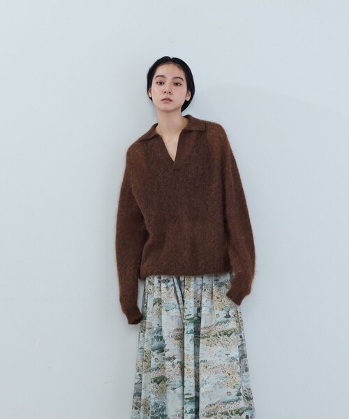 ADIEU TRISTESSE（アデュートリステス）の「《石上美津江さんコラボ》キッドモヘア片畦ポロニット（ニット/セーター・レディース・ブラウン/ピンク/ブラック・FREE）」の2枚目の写真