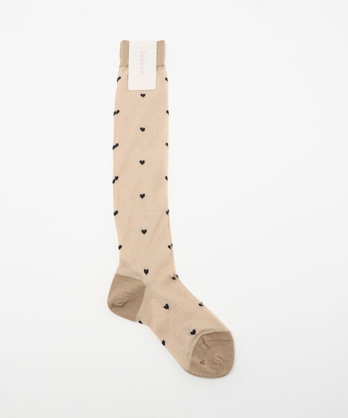 UNITED ARROWS(ユナイテッドアローズ)の「<babaco>ハート シアー ハイソックス(ソックス/靴下・レディース・オリーブ/ベージュ・FREE)」の1枚目の写真