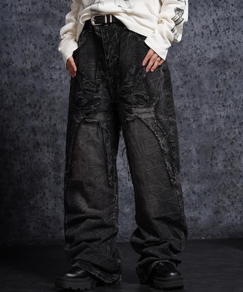 1111clothing(ワンフォークロージング)の「グランジ セミワイド ストレートデニムパンツ / Grunge Semi-Wide Straight Denim Pants(デニムパンツ・メンズ・ブラック・L/M)」の1枚目の写真