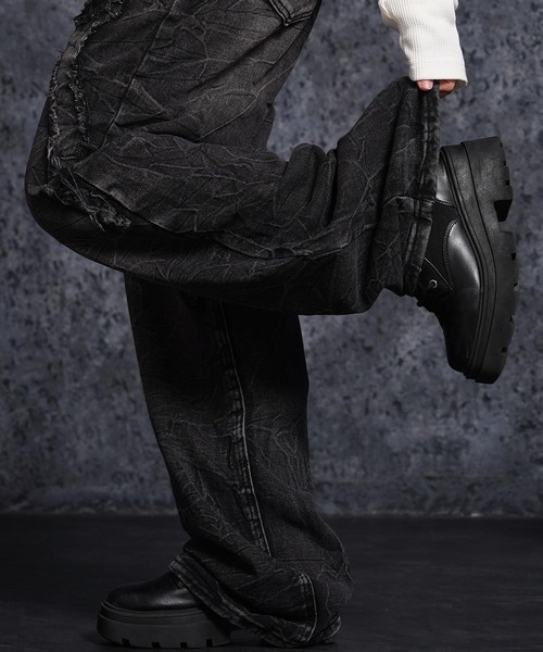 1111clothing(ワンフォークロージング)の「グランジ セミワイド ストレートデニムパンツ / Grunge Semi-Wide Straight Denim Pants(デニムパンツ・メンズ・ブラック・L/M)」の17枚目の写真