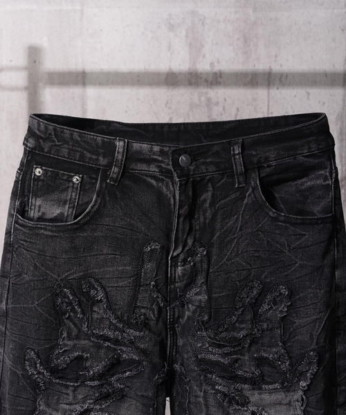 1111clothing(ワンフォークロージング)の「グランジ セミワイド ストレートデニムパンツ / Grunge Semi-Wide Straight Denim Pants(デニムパンツ・メンズ・ブラック・L/M)」の5枚目の写真