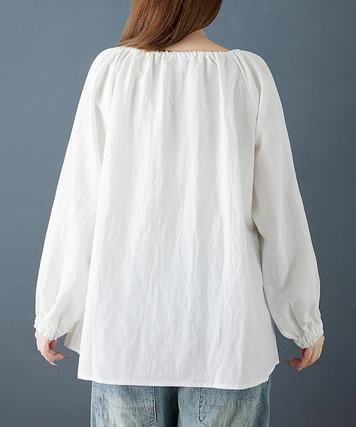Doux Belle(ドゥーベル)の「ギャザーネックシャーリングブラウス(シャツ/ブラウス・レディース・ホワイト/ライム・MEDIUM/LARGE/X-LARGE)」の10枚目の写真