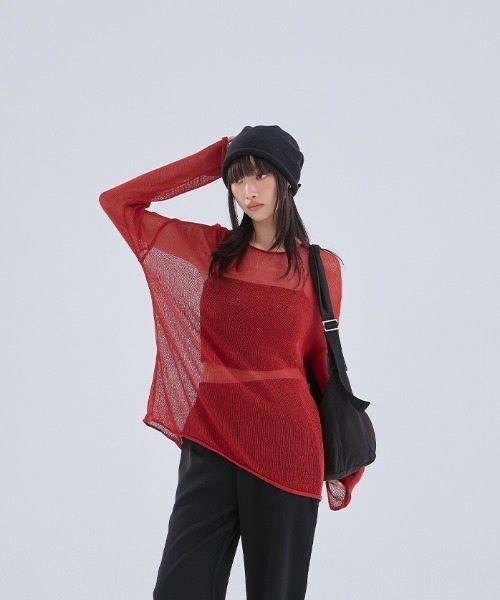 QUEEN SHOP（クイーンショップ）の「透かし編みワイドニットトップス（ニット/セーター・レディース・ダークブルー/ブラック/ライトグレー/レッド/ベージュ・FREE）」の5枚目の写真