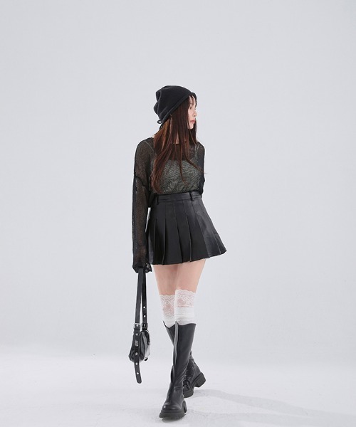 QUEEN SHOP（クイーンショップ）の「透かし編みワイドニットトップス（ニット/セーター・レディース・ダークブルー/ブラック/ライトグレー/レッド/ベージュ・FREE）」の15枚目の写真