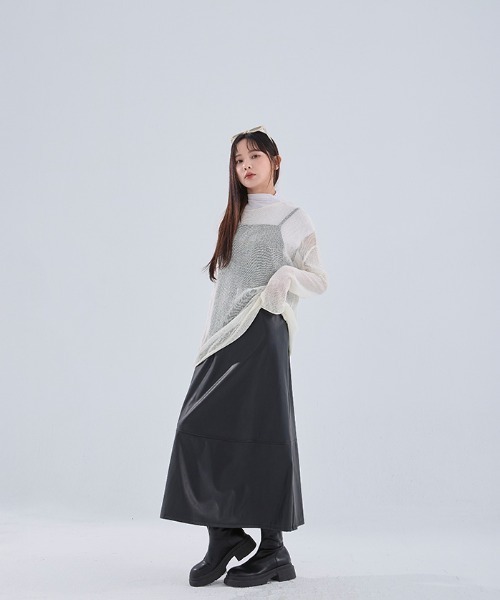 QUEEN SHOP（クイーンショップ）の「透かし編みワイドニットトップス（ニット/セーター・レディース・ダークブルー/ブラック/ライトグレー/レッド/ベージュ・FREE）」の21枚目の写真