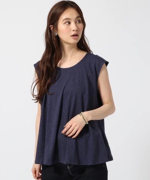 GLOBAL WORK（グローバルワーク）の「オーガニックAラインノースリーブ/709717（Tシャツ/カットソー・レディース・ホワイト/レッド/ダークグレー/ダークブルー/グレー/ライトブルー・MEDIUM/LARGE）」の5枚目の写真