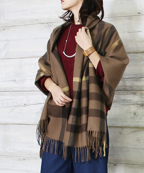 reca(レカ)の「チェック柄大判ストール(ストール/ショール・レディース・グリーン系その他/グリーン系その他2/グリーン系その他3/ネイビー/ブルー系その他/パープル系その他/レッド系その他/ブラック/ブラック系その他2/ピンク系その他/ブラウン系その他/ブラック系その他/レッド系その他2/ベージュ系その他/ベージュ系その他2/グリーン/レッド系その他3/ブラック系その他3/ブラウン系その他2/ピンク系その他2/ブルー系その他2/ブルー系その他3/レッド系その他4/ブラウン系その他3/ベージュ系その他3/ボルドー/オレンジ系その他/ブルー/ブラック系その他4/ライトグレー/ピンク/レッド/ピンク系その他3/チョコ/ブルー系その他4/ブラウン系その他4/ホワイト系その他/パープル系その他2/ブルー系その他6/ブルー系その他5/ネイビー系/ホワイト系その他2・FREE)」の12枚目の写真