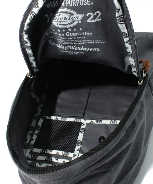 WEGO(ウィゴー)の「DIデイバッグクラシックス(バックパック/リュック・メンズ・ブラック/ダークグレー/ベージュ/ネイビー・FREE)」の11枚目の写真