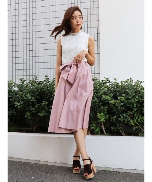 dazzlin（ダズリン）の「ハイネックレースノースリトップス（シャツ/ブラウス・レディース・ブラウン/ピンク/ブラック/マスタード/オフホワイト・FREE）」の7枚目の写真