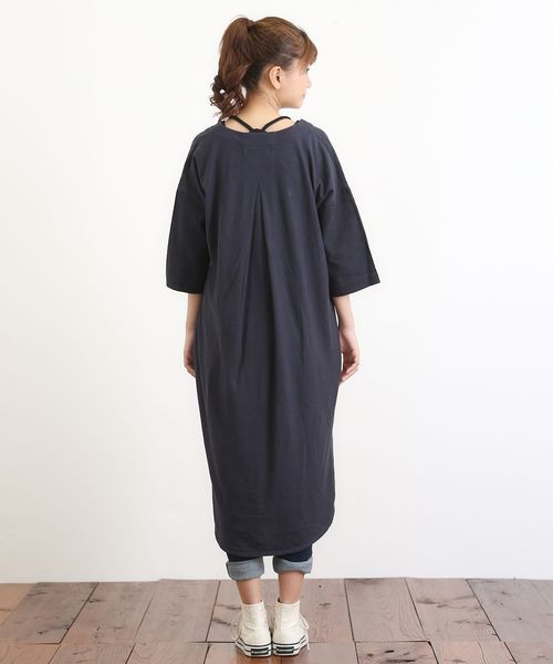 CUBE SUGAR（キューブシュガー）の「綿麻天竺×布帛Vネックワンピース（ワンピース・レディース・ホワイト/ネイビー/ナチュラル・M）」の15枚目の写真