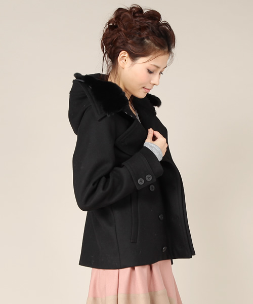 And A（アンドエー）の「フード付きPコート（ピーコート・レディース・ブラック/ベージュ/ネイビー・38）」の7枚目の写真