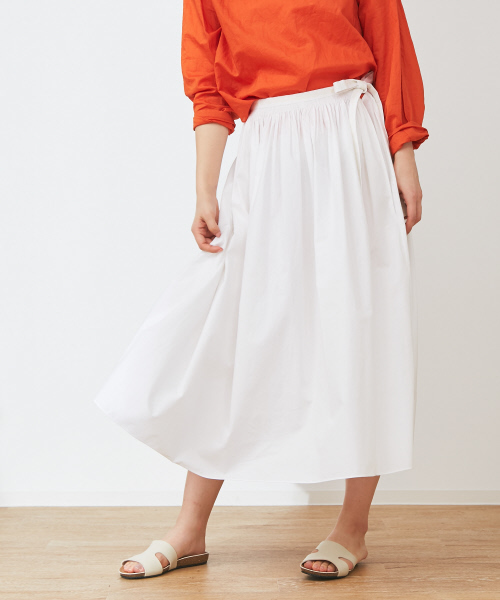 Abahouse Devinette(ドゥヴィネット)の「ヴィンテージギャザースカート(スカート・レディース・ホワイト/ブラック・FREE)」の1枚目の写真