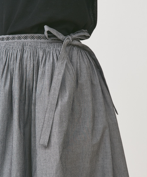 Abahouse Devinette(ドゥヴィネット)の「ヴィンテージギャザースカート(スカート・レディース・ホワイト/ブラック・FREE)」の7枚目の写真