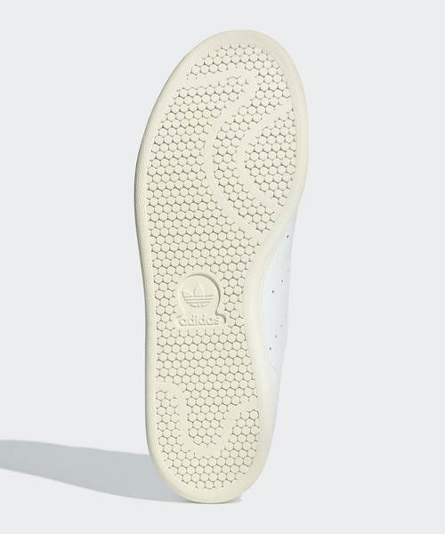 adidas（アディダス）の「スタンスミス [STAN SMITH CF] アディダスオリジナルス（スニーカー・メンズ・ホワイト系その他/ホワイト系その他2・22.5cm/23.5cm/24.5cm/25.5cm/26.5cm/27.5cm/22.0cm/23.0cm/24.0cm/25.0cm/26.0cm/27.0cm/28.0cm/28.5cm/29.0cm/29.5cm）」の9枚目の写真
