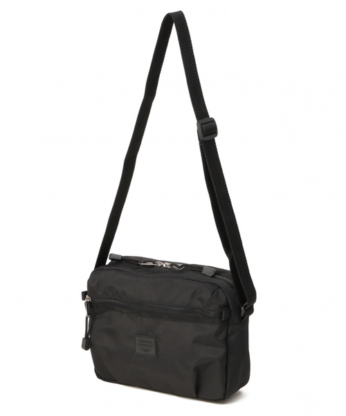 GLOBAL WORK（グローバルワーク）の「スクエアショルダー/819650（ショルダーバッグ・レディース・ブラック/レッド/ベージュ/グレー・FREE）」の2枚目の写真