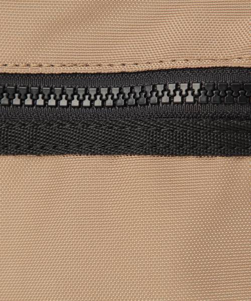 GLOBAL WORK（グローバルワーク）の「スクエアショルダー/819650（ショルダーバッグ・レディース・ブラック/レッド/ベージュ/グレー・FREE）」の20枚目の写真