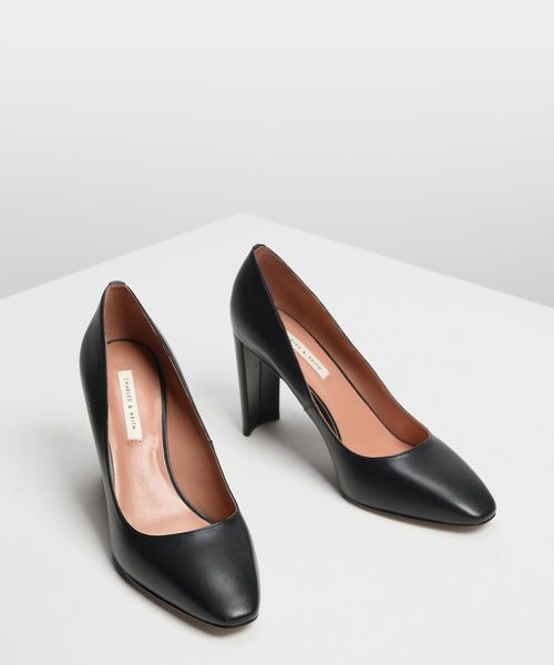 CHARLES & KEITH（チャールズ & キース）の「ミニスクエアトゥ パンプス / Mini Square Toe Pumps（パンプス・レディース・ブラック/ベビーピンク・22.5cm/23cm/23.5cm/24.5cm/25cm/25.5cm）」の8枚目の写真