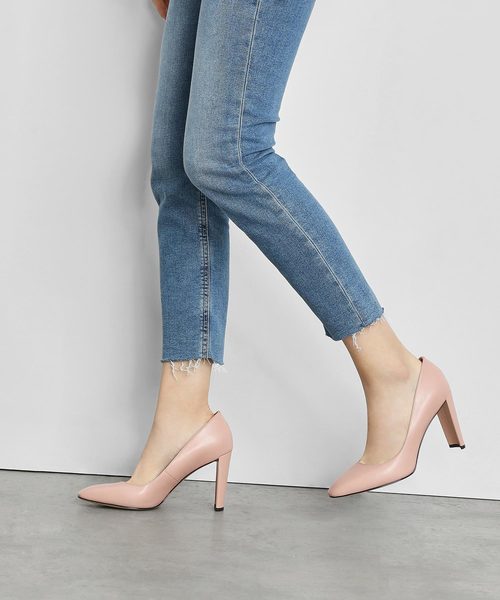CHARLES & KEITH（チャールズ & キース）の「ミニスクエアトゥ パンプス / Mini Square Toe Pumps（パンプス・レディース・ブラック/ベビーピンク・22.5cm/23cm/23.5cm/24.5cm/25cm/25.5cm）」の3枚目の写真