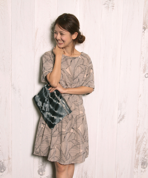 American Rag Cie アメリカンラグシー の リーフプリントワンピース Lan L141 B2413 オンライン限定 ワンピース Wear