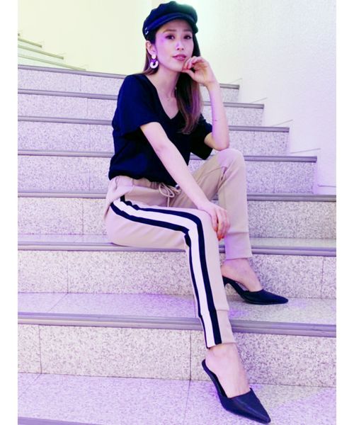 GYDA（ジェイダ）の「サイドラインパンツ（その他パンツ・レディース・ブラック/ベージュ/グレー/グリーン・FREE）」の7枚目の写真