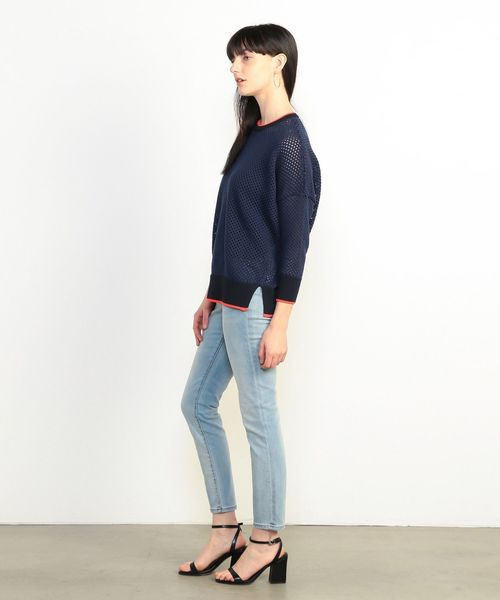 ARMANI EXCHANGE（アルマーニエクスチェンジ）の「【A|Xアルマーニ エクスチェンジ】メッシュニットプルオーバー（ニット/セーター・レディース・レッド/ブルー・SMALL/MEDIUM/X-SMALL）」の5枚目の写真