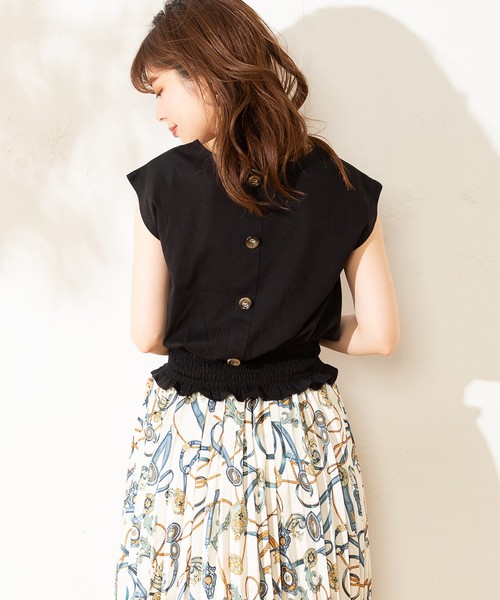 natural couture（ナチュラルクチュール）の「裾シャーリングショートシルケットTシャツ（Tシャツ/カットソー・レディース・ブラック/ベージュ/パープル/キャメル・FREE）」の2枚目の写真