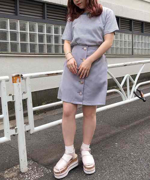 one after another NICE CLAUP（ワンアフターアナザーナイスクラップ）の「シンプルボーダーTシャツ（Tシャツ/カットソー・レディース・ホワイト系その他/ブラック系その他/ブラウン系その他/ブルー系その他・FREE）」の9枚目の写真