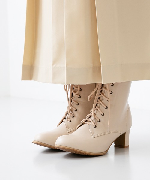 welleg（ウェレッグ）の「レースアップブーツ（ブーツ・レディース・ブラウン系その他/ブラック系その他/ダークブラウン/ブラウン/キャメル/ブラック/アイボリー/アッシュグレー・3L/XS/S/M/L/LL）」の2枚目の写真
