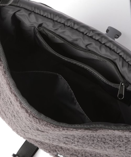 niko and...（ニコアンド）の「オリジナルボアメッセンジャーバッグ（メッセンジャーバッグ・レディース・アイボリー/モカ/チャコール・0）」の11枚目の写真