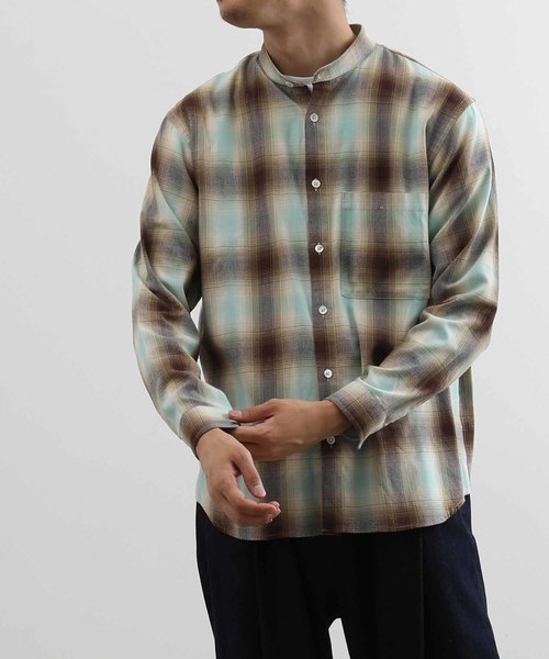 ADAM ET ROPE'（アダムエロペ）の「柄アソート　バンドカラーシャツ（シャツ/ブラウス・メンズ・ネイビー/ブラウン/ベージュ系その他・M/L）」の3枚目の写真