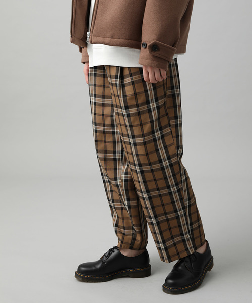 JUNRED（ジュンレッド）の「ブリティッシュタータンチェックワイドパンツ（その他パンツ・メンズ・チャコールグレー/ベージュ・S/M/L）」の2枚目の写真