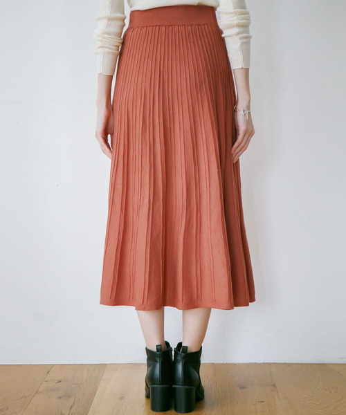 rectangle（レクタングル）の「リブニットフレアースカート（スカート・レディース・ベージュ/オレンジ/ブラウン/アイボリー/ブラック・FREE）」の12枚目の写真
