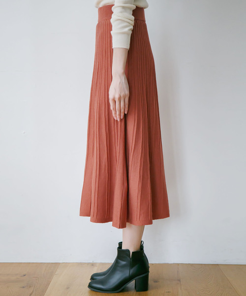 rectangle（レクタングル）の「リブニットフレアースカート（スカート・レディース・ベージュ/オレンジ/ブラウン/アイボリー/ブラック・FREE）」の13枚目の写真