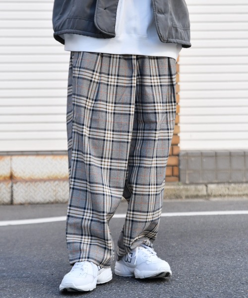 kutir(クティール)の「チェックワイドストレートパンツ(その他パンツ・メンズ・ダークブラウン/ネイビー/グレー・SMALL/MEDIUM/LARGE)」の2枚目の写真