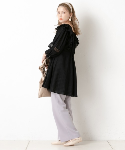 one after another NICE CLAUP（ワンアフターアナザーナイスクラップ）の「フリルチュニック（チュニック・レディース・ブラック/オフホワイト/ブルー・FREE）」の19枚目の写真