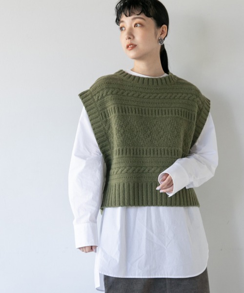 LOWRYS FARM（ローリーズファーム）の「７Ｇイタリーケーブルベスト　894037（ベスト・レディース・ホワイト/ブラック/グレー/カーキ・FREE）」の4枚目の写真