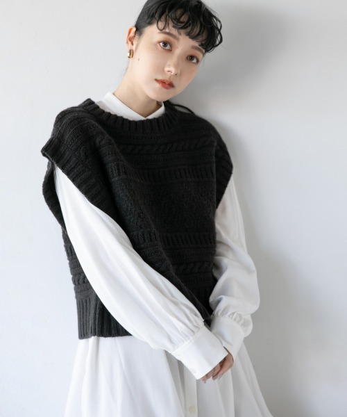 LOWRYS FARM（ローリーズファーム）の「７Ｇイタリーケーブルベスト　894037（ベスト・レディース・ホワイト/ブラック/グレー/カーキ・FREE）」の3枚目の写真