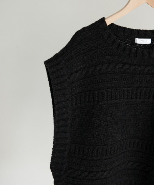 LOWRYS FARM（ローリーズファーム）の「７Ｇイタリーケーブルベスト　894037（ベスト・レディース・ホワイト/ブラック/グレー/カーキ・FREE）」の10枚目の写真