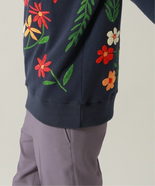 niche.（ニッチ）の「【niche. / ニッチ】Flower Embroidery クルーネックスウェット-ALL Over（スウェット・メンズ・ダークブルー・X-LARGE/MEDIUM/LARGE）」の3枚目の写真