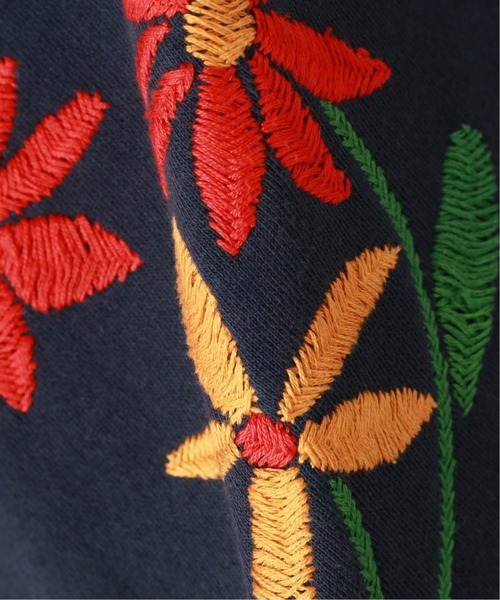 niche.（ニッチ）の「【niche. / ニッチ】Flower Embroidery クルーネックスウェット-ALL Over（スウェット・メンズ・ダークブルー・X-LARGE/MEDIUM/LARGE）」の11枚目の写真