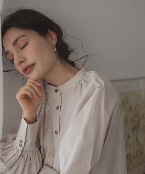 marjour（マージュール）の「VERTICAL HOOP PIERCE（ピアス（両耳用）・レディース・シルバー/ゴールド・FREE）」の12枚目の写真