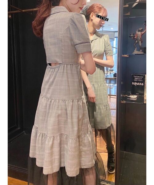 EATME（イートミー）の「ヘムチュールマキシワンピース【ティアード】（ワンピース・レディース・ブラック/ピンク/その他1・SMALL/MEDIUM）」の4枚目の写真