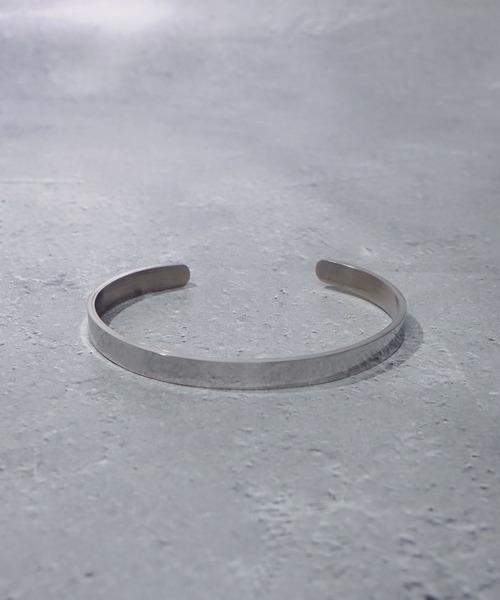 SBG（エスビー）の「SBG 平打ちプレーンバングル（バングル/リストバンド・メンズ・ブラック/シルバー/ゴールド/ピンクゴールド・#4/#6）」の19枚目の写真