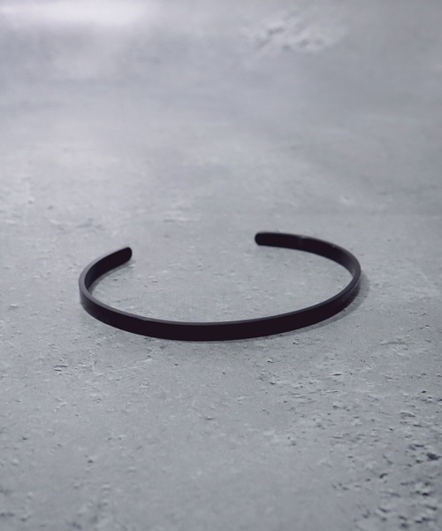 SBG（エスビー）の「SBG 平打ちプレーンバングル（バングル/リストバンド・メンズ・ブラック/シルバー/ゴールド/ピンクゴールド・#4/#6）」の14枚目の写真