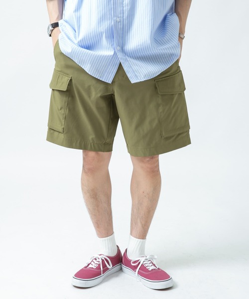 ITEMS URBANRESEARCH（アイテムズ アーバンリサーチ）の「ポリストレッチカーゴショートパンツ（その他パンツ・メンズ・ブラック/カーキ/ベージュ・MEDIUM/LARGE）」の5枚目の写真
